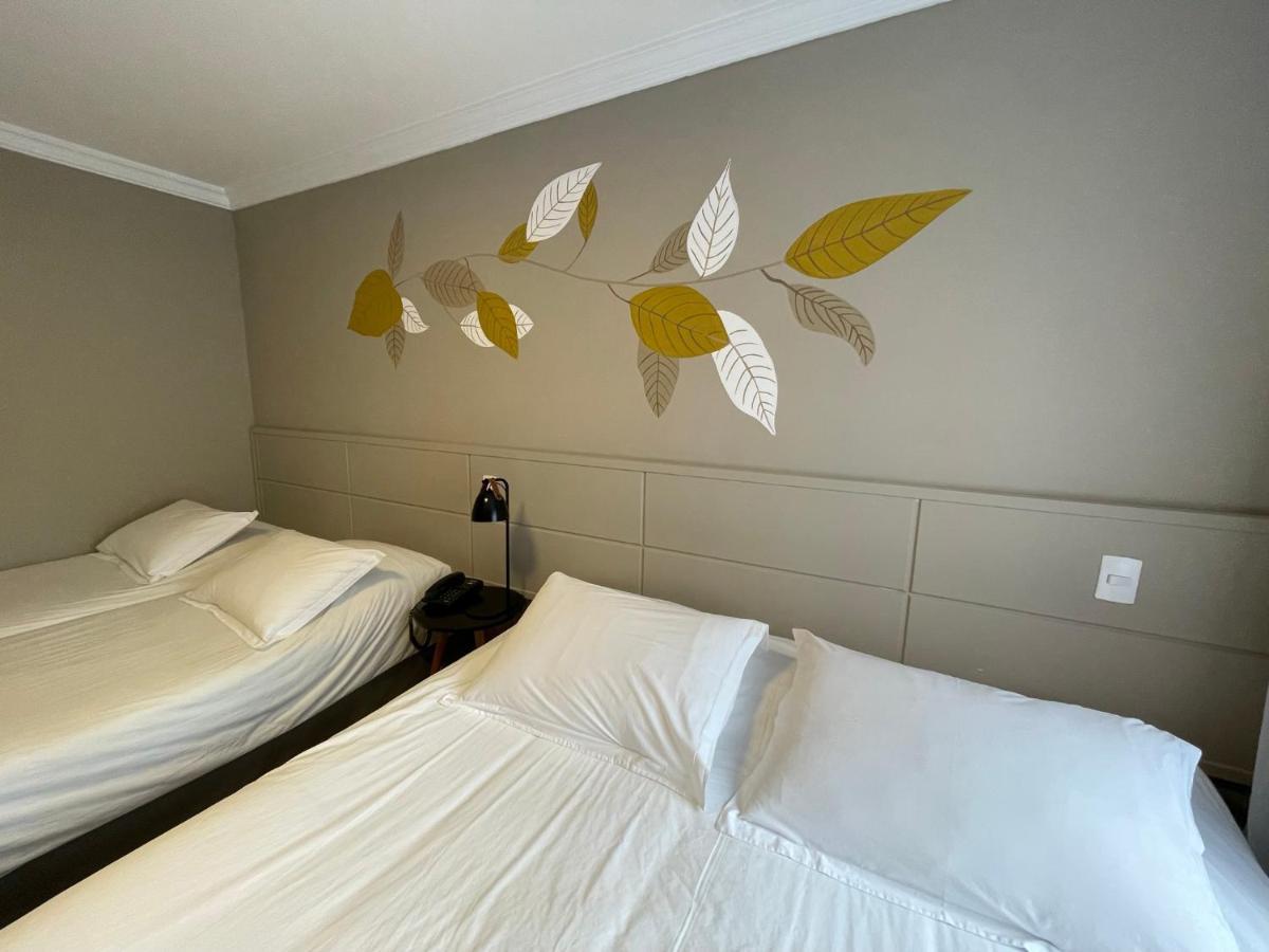 Telhado De Ouro Inn